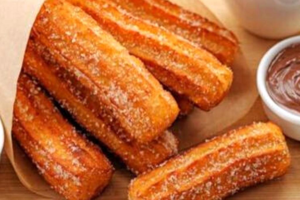 Churros caseiros assados, uma sobremesa deliciosa feita para ti Churros caseiros assados, uma sobremesa deliciosa feita para ti