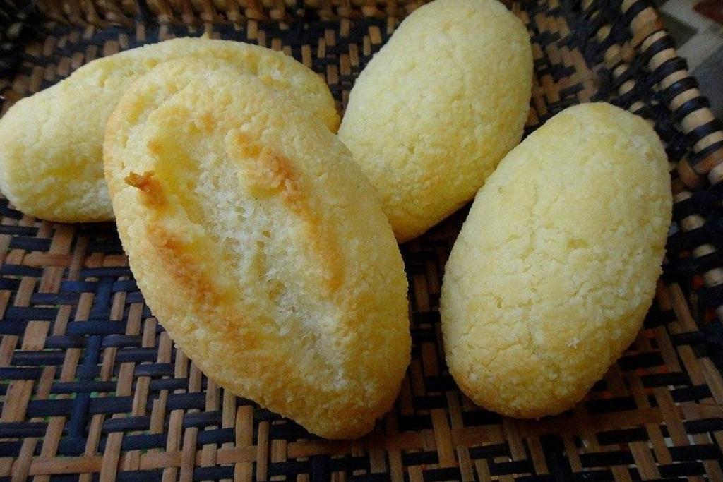 Pãozinho de tapioca sem glúten e sem lactose, muito saudável e saboroso Pãozinho de tapioca sem glúten e sem lactose, muito saudável e saboroso