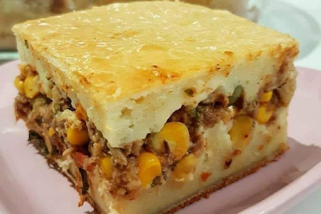 Torta de atum rápida e fica uma delícia e quem provar vai aprovar Torta de atum rápida e fica uma delícia e quem provar vai aprovar